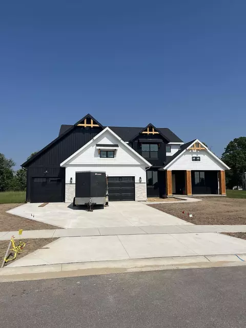 5520 Case Dr SW, Wyoming, MI 49418