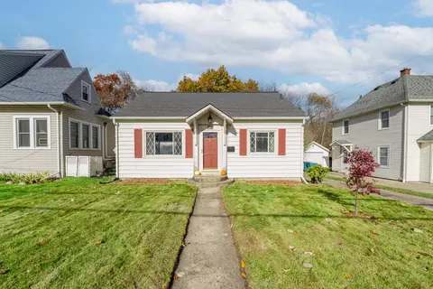 624 Parker Ave, Kalamazoo, MI 49008