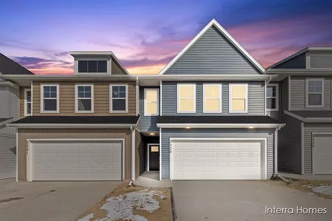 3329 Kings River St SW #45, Wyoming, MI 49418