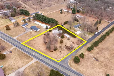 22889 Red Arrow Hwy, Mattawan, MI 49071
