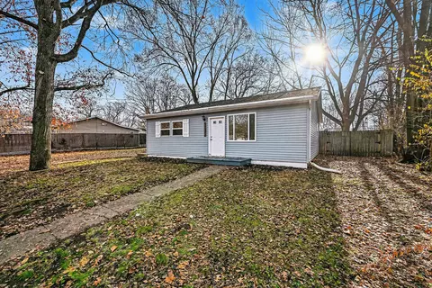 1042 Darwood Ave, Kalamazoo, MI 49004