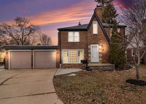 6953 Mayburn St, Dearborn Heights, MI 48127