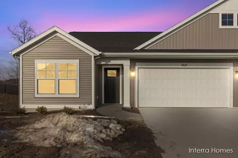 969 Scioto Dr NW #20, Comstock Park, MI 49321
