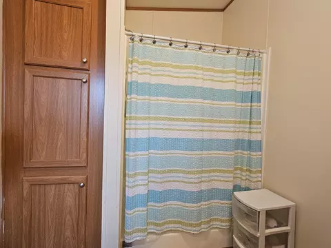4048 Knightsbridge Ln, Jackson, MI 49201 photo 18