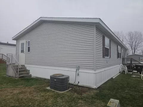 4048 Knightsbridge Ln, Jackson, MI 49201 photo 3