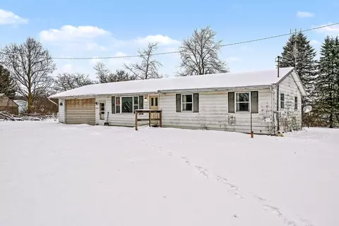 13072 Garber Rd, Constantine, MI 49042