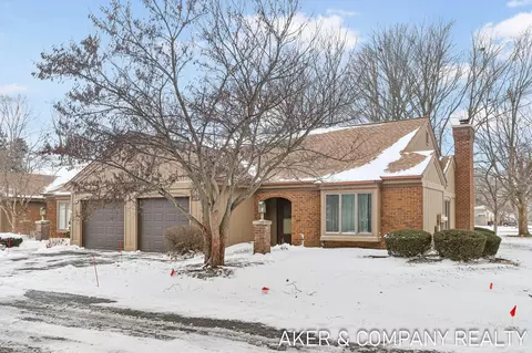 832 York Ave, Holland, MI 49423