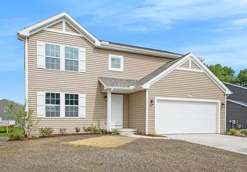 5511 Mammoth Dr SE, Caledonia, MI 49316