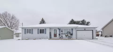 102 Pillsbury Ave, Coldwater, MI 49036