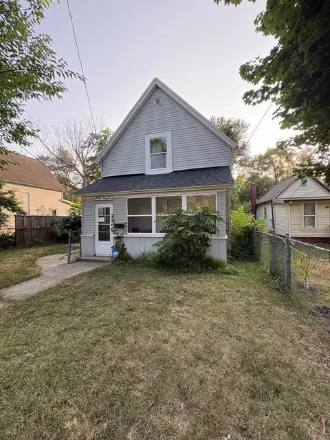 2221 Palace Ave SW, Grand Rapids, MI 49507