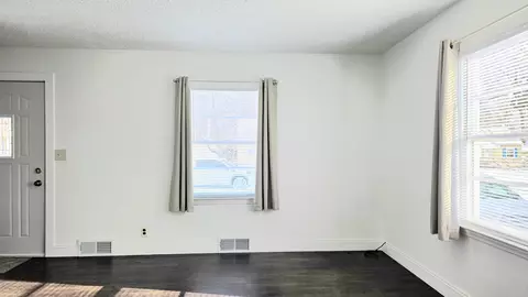 2426 Midday St, Jackson, MI 49203 photo 12