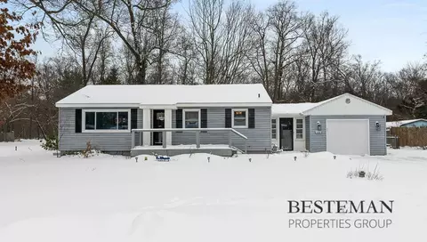1290 Sherwood Dr, Muskegon, MI 49445