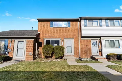 25655 Salem St #98, Roseville, MI 48066