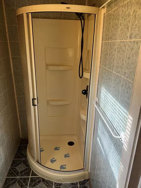 Bath - 153 Mantle Ave, Jackson, MI 49202 photo 1 of 3