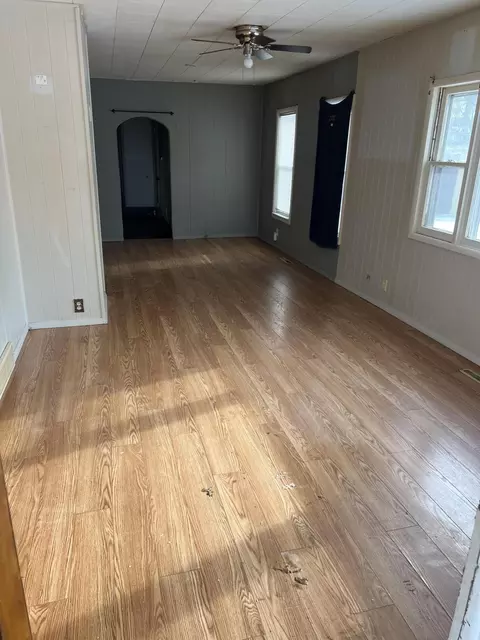 153 Mantle Ave, Jackson, MI 49202