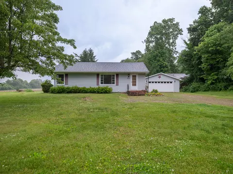 15000 Stone Jug Rd, Battle Creek, MI 49015
