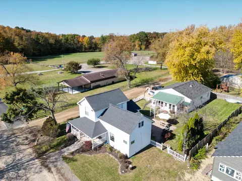 9371 Vining St, Clarklake, MI 49234