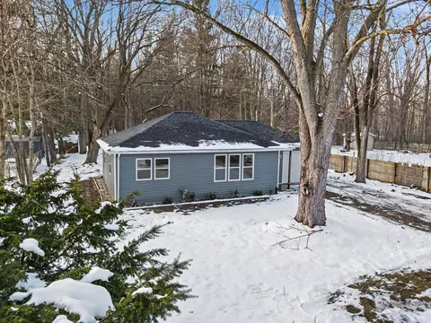 9624 S Sprinkle Rd, Portage, MI 49002