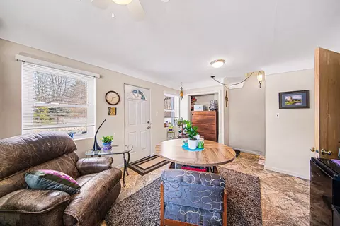 2175 Pioneer Dr, Jackson, MI 49201 photo 20