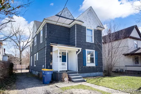 908 Eastern Ave SE, Grand Rapids, MI 49507