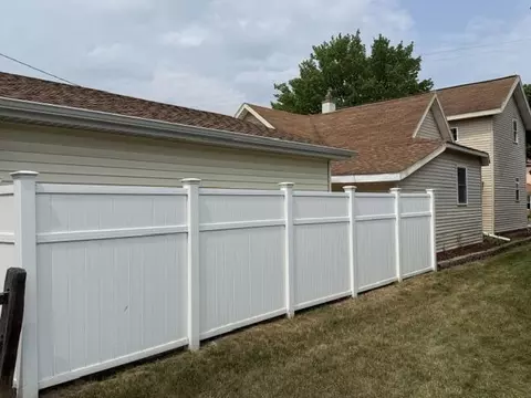 Exterior - 117 N 3rd Ave, Big Rapids, MI 49307 photo 4 of 5