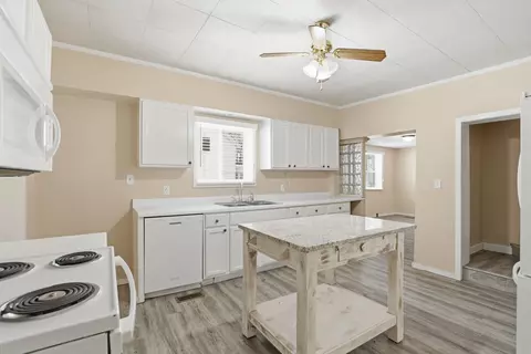 Kitchen - 117 N 3rd Ave, Big Rapids, MI 49307 photo 3 of 4