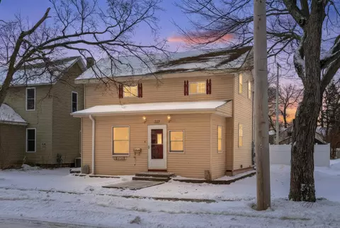 117 N 3rd Ave, Big Rapids, MI 49307