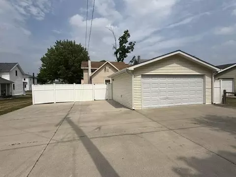 Exterior - 117 N 3rd Ave, Big Rapids, MI 49307 photo 2 of 5