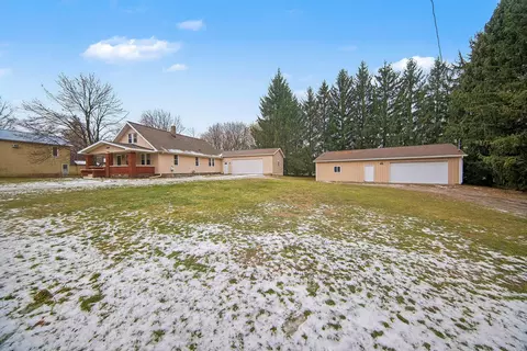118 N East St, Jackson, MI 49201