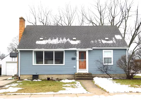 220 S Division St, Zeeland, MI 49464