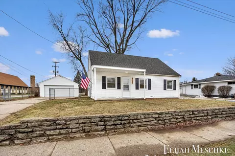 4305 40th St SW, Grandville, MI 49418