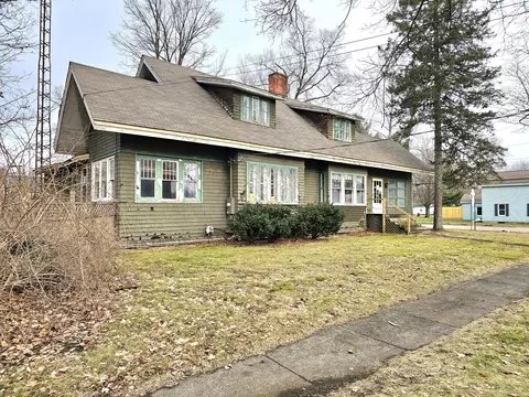 106 W State St, Mendon, MI 49072