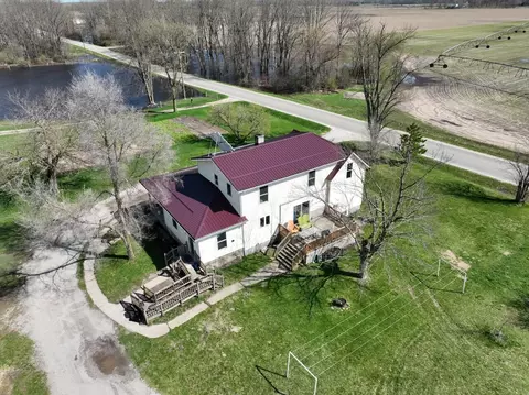 4273 W 80th St, Fremont, MI 49412