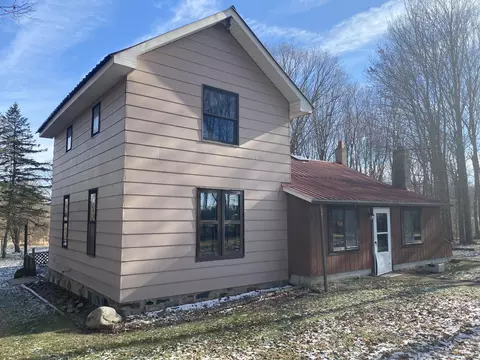 951 Olds Rd, Union City, MI 49094