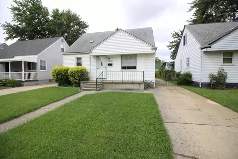 26095 Pattow St, Roseville, MI 48066