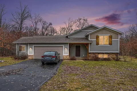 1657 Nature View Ln, Allegan, MI 49010