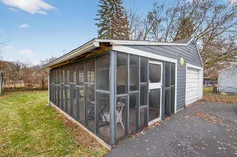 426 Orange St, Jackson, MI 49202 photo 4