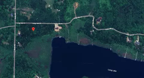 17673 Long Lake Dr, Cassopolis, MI 49031