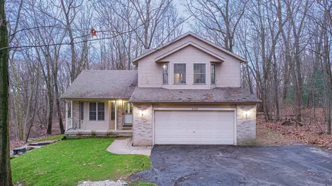 4125 Thornapple Hills Dr, Middleville, MI 49333