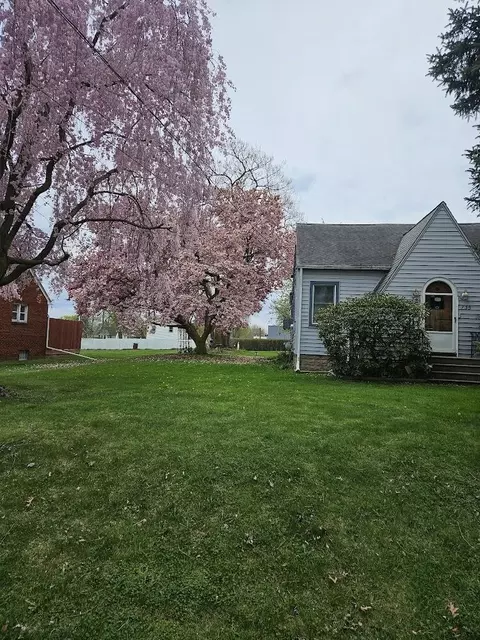 735 Royal Dr, Jackson, MI 49202 photo 5