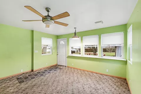 735 Royal Dr, Jackson, MI 49202 photo 10
