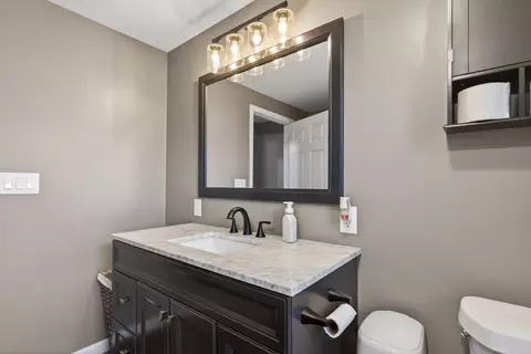 Bath - 5900 Benton Rd, Jackson, MI 49201 photo 3 of 4