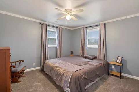 Bedroom - 5900 Benton Rd, Jackson, MI 49201 photo 3 of 8
