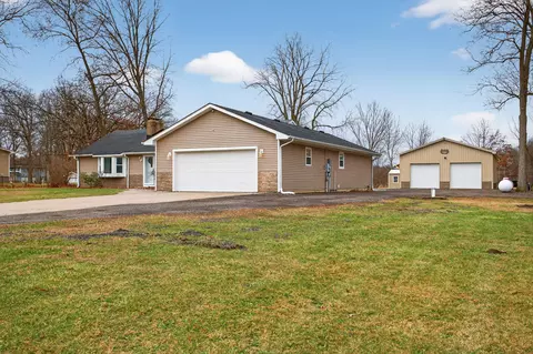 5900 Benton Rd, Jackson, MI 49201