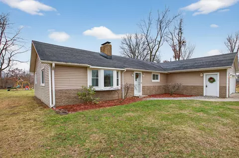 Exterior - 5900 Benton Rd, Jackson, MI 49201 photo 3 of 18