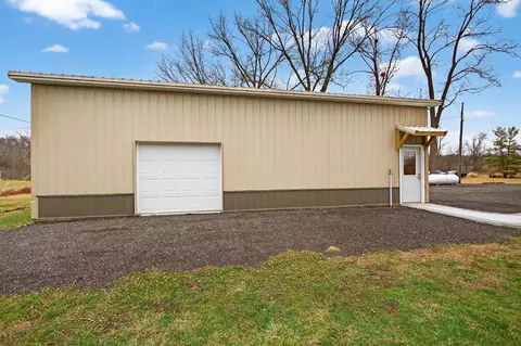 Exterior - 5900 Benton Rd, Jackson, MI 49201 photo 7 of 18