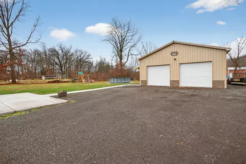 Exterior - 5900 Benton Rd, Jackson, MI 49201 photo 6 of 18