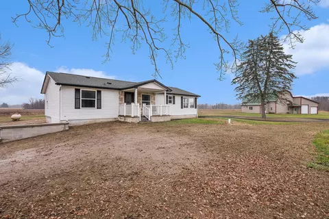 53283 Hemlock Lake Rd, Marcellus, MI 49067