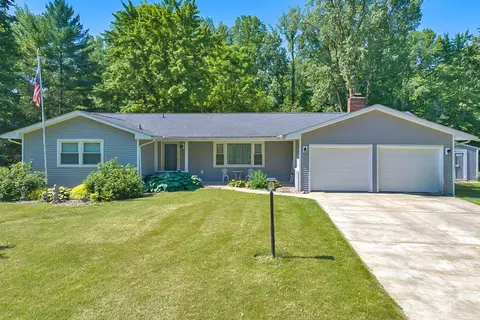 571 Scott Dr, Coldwater, MI 49036