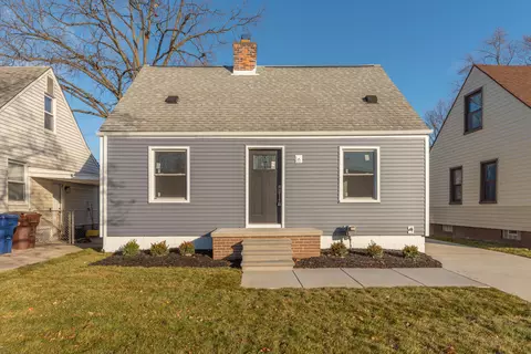 33988 Richard St, Wayne, MI 48184